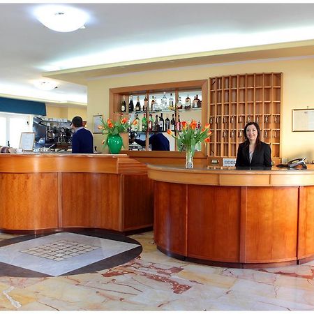 Hotel Iside Pompei Exterior foto
