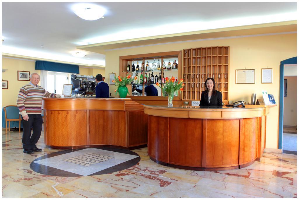 Hotel Iside Pompei Exterior foto