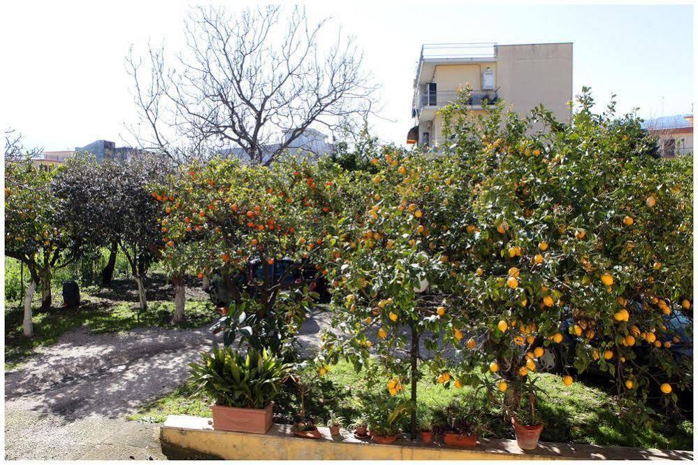Hotel Iside Pompei Exterior foto
